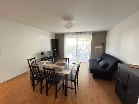 location meublée appartement 2 pièces 47.5 m² à séné (56860)  790 €