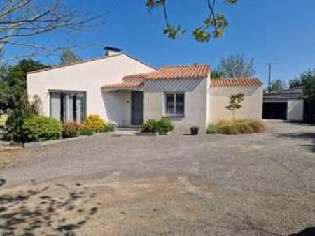 vente maison à challans (85300) : à vendre / 150m² challans