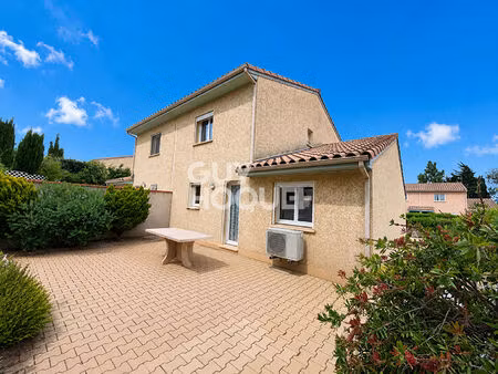 maison t4 en 3 faces sur parcelle de 300 m² .