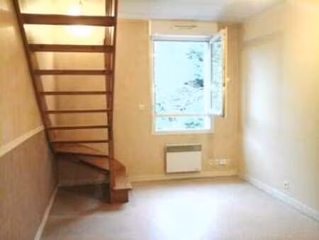 location appartement 2 pièces à laval avesnières (53000) : à louer 2 pièces / 35m² laval a