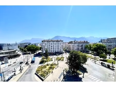 appartement de luxe en vente à annecy  france