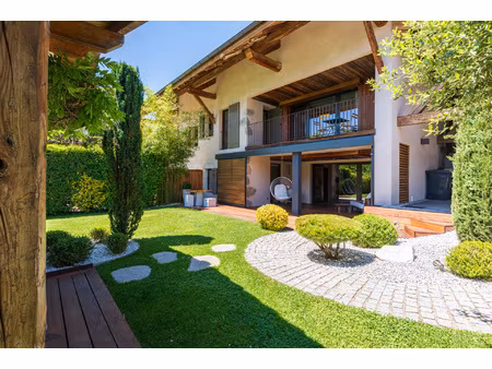 annecy le vieux - superbe t4/5 duplex de 157 m2 avec piscine