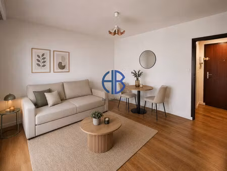 appartement grenoble 1 pièce(s) 23.69 m2 place parking en sus