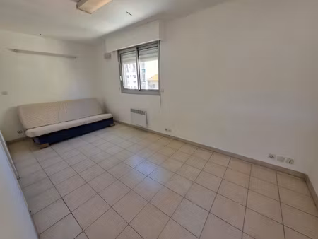 115 000 eur - opportunité rare à nice quartier libération