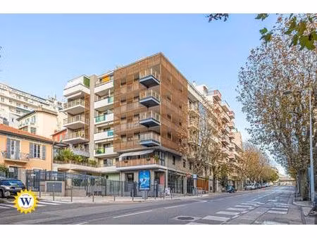 nice grosso – studio avec balcon  idéal investissement
