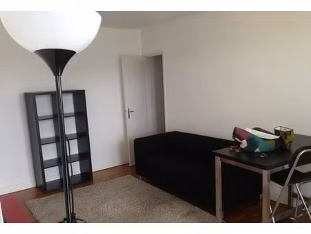 t2 meuble avec terrasse busca