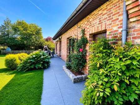 maison traditionnelle de 130 m² à avelin
