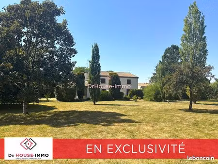 propriété 9 pièces 320 m²