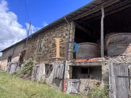 10 mn la clayette- maison et dépendances