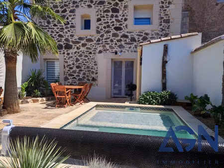 à vendre : maison de 70m²avec piscine à agde