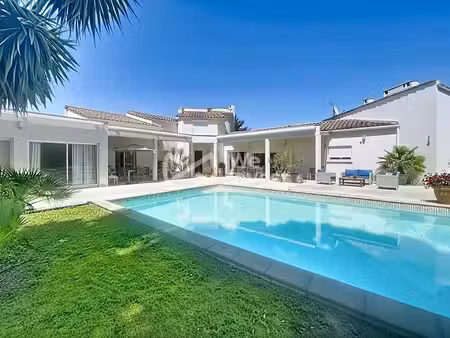 rare grande villa avec grand terrain la grande motte