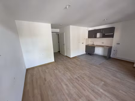 à louer charmant t2 duplex boulevard richard wagner