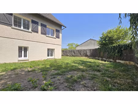 limours : 3 pieces de 51m2 avec jardin privatif de 120m2 + 2