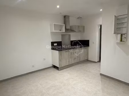 studio rénové - centre ville arles