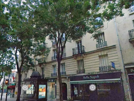 local commercial paris 47.93 m2