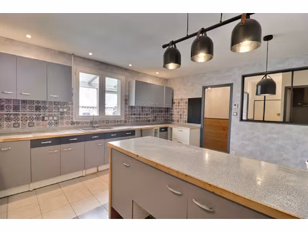 maison fonctionnelle 3 à 4 chambres - vie possible de plain-
