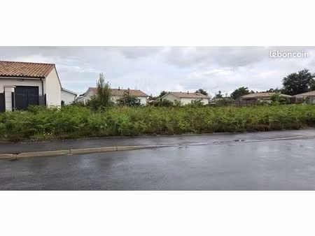 terrain 505 m² parentis en born
