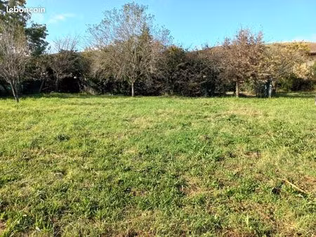 terrain 548 m² saint jory