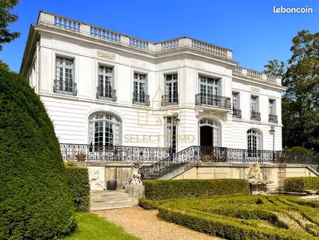 château 9 pièces 515 m²