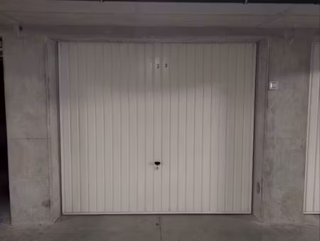 garage fermé cranves-sales