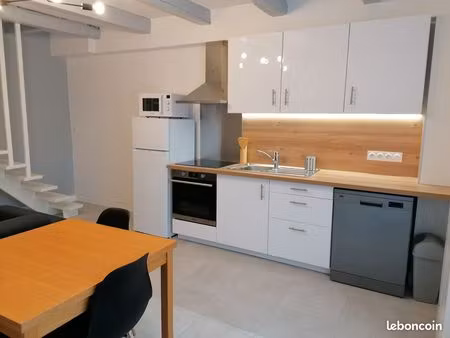 t2 en duplexe avec terrasse