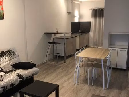 joli studio annonay proche champ de mars