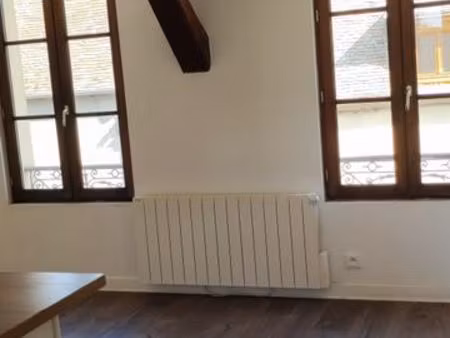 bel appartement de 2 pièces à louer  45 50m2