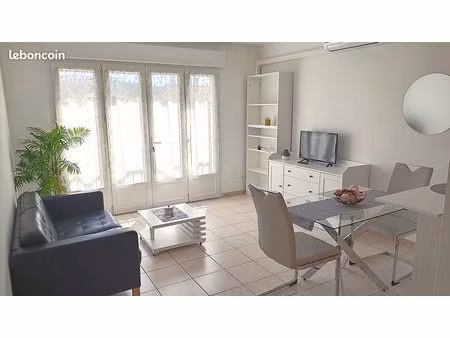 t 2 meublé étage de villa