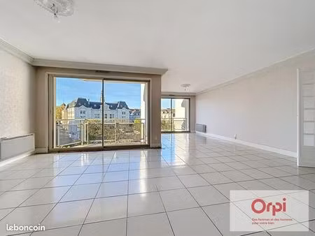 appartement 3 pièces 104 m²