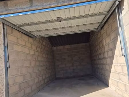 garage/box a louer