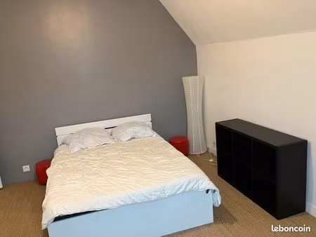 loue appartement t2 de 45 m2 dans résidence calme centre ville de bosmie-l'aiguille