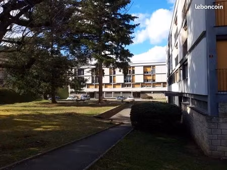 appartement 5 pièces 81 m²