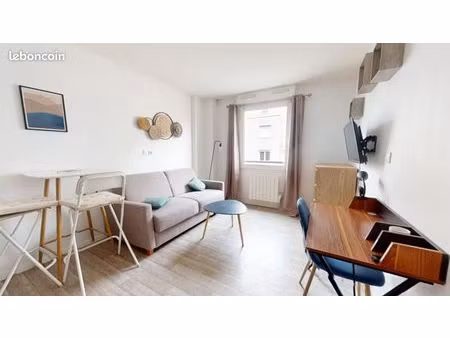 studio 2 pièces 19 m²