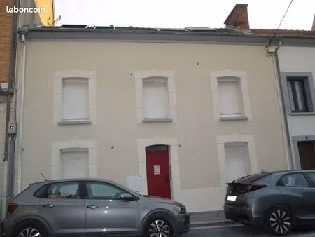 studio 1 pièce 9 m²