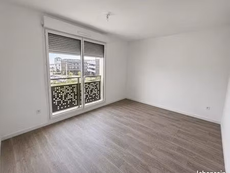 studio 1 pièce 23 m²