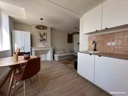 studio 1 pièce 28 m²