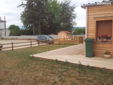 3 pièces  plein pied  terrasse et terrain privatif