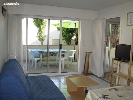 t2 pour étudiant proche centre-ville  lignes de bus et plage