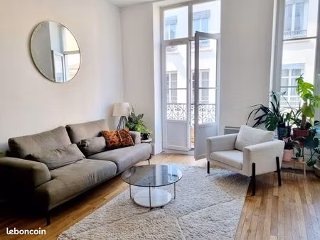 appartement meublé 60 m² – saxe-gambetta / guillotière