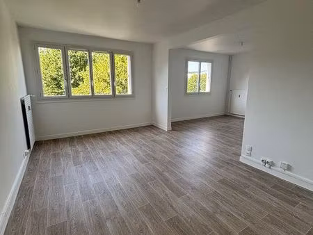 appartement 4 pièces 76 m²