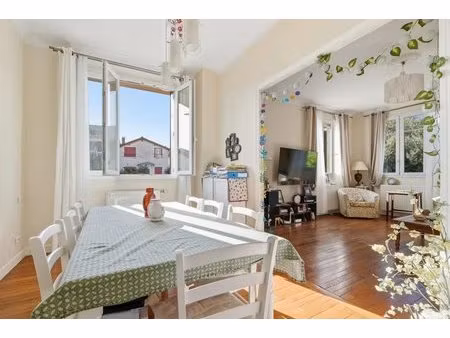 maison de 10 pièces de 250 m² à châtillon