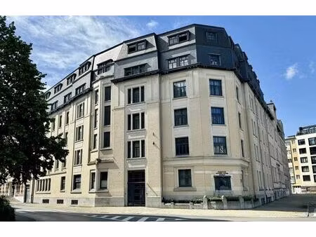 appartement à louer à place georges brugmann 29a ixelles (vbe40068)