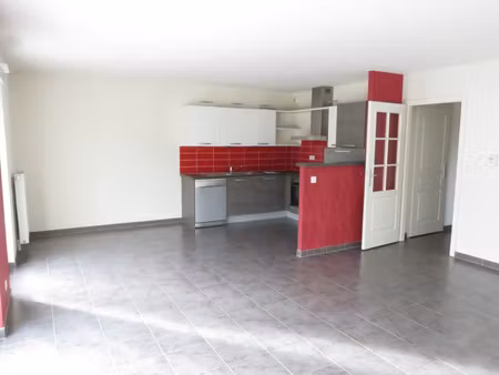 f4 de 88 m2 bbc + terrasse + garage + parking