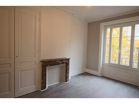 t2 + sa cave- 115 avenue des feres lumieres- disponible le 03/07 !