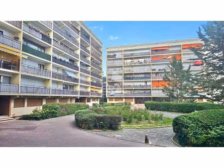 appartement f5 de 90 m² thiais  résidence sécurisée avec parking et cave
