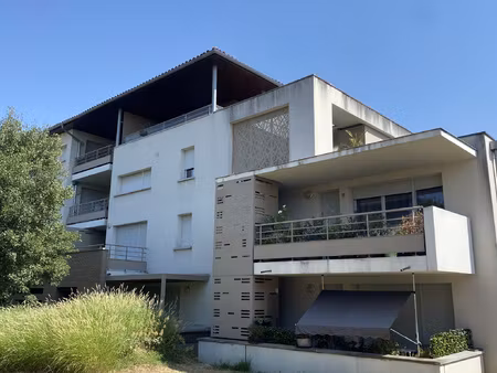 tournefeuille centre ville appartement t1 avec grande terra