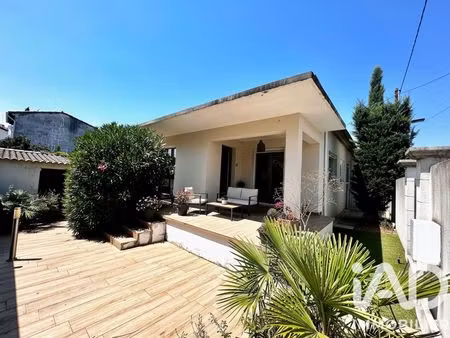 maison traditionnelle à orange (84100)