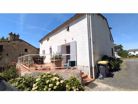 maison de bourg avec jardin + dépendances