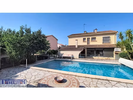 maison familiale 165 m2 - 4 chambres - piscine - terrain 610