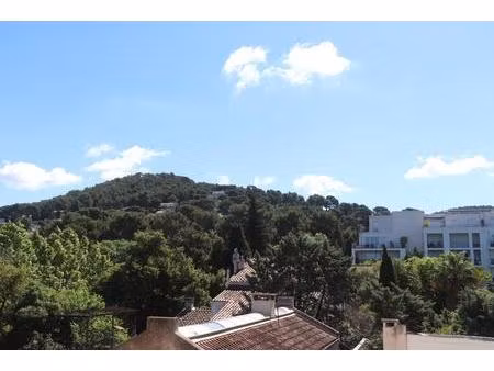 marseille 9ème - t3 en parfait état  au calme